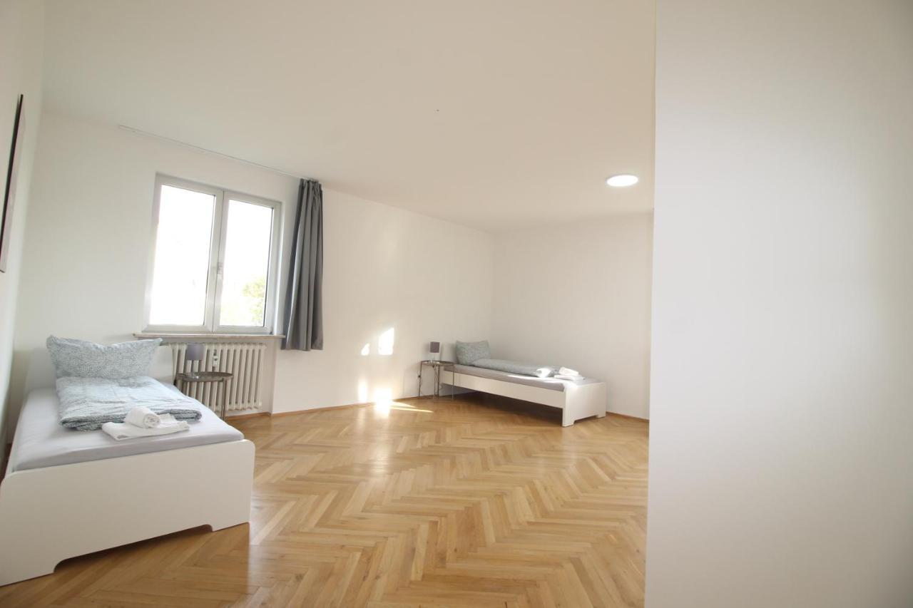 Apartmenthaus Kitzingen - Grosszuegige Wohnungen Fuer Je 6 Personen Mit Balkon Экстерьер фото