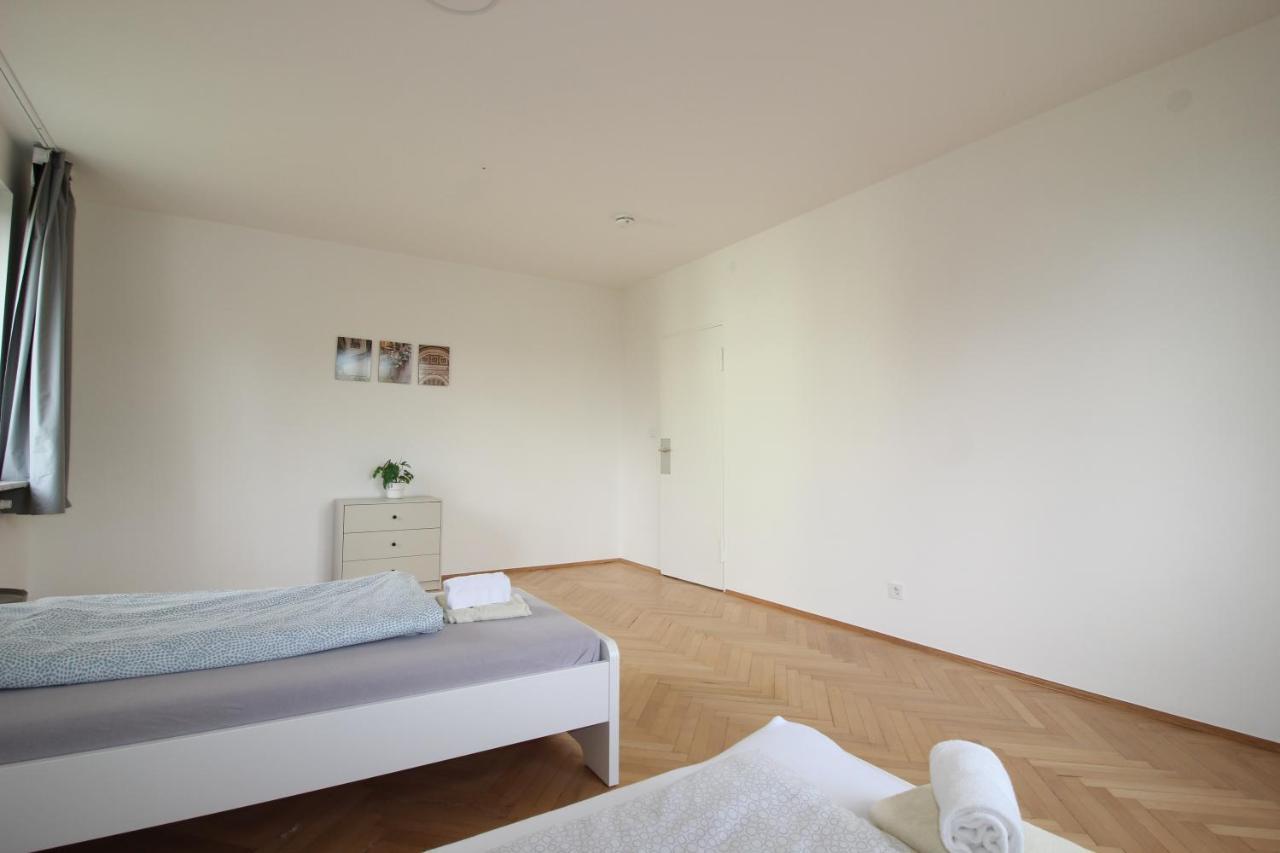 Apartmenthaus Kitzingen - Grosszuegige Wohnungen Fuer Je 6 Personen Mit Balkon Экстерьер фото
